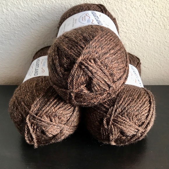 Lion Brand Heartland Yarn In Sequoia - Picture 2 of 6